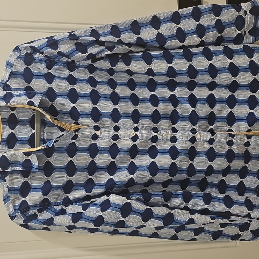 J. McLaughlin Size Medium Blue Print With Yellow Stripe Accents Shirt EUC - Picture 9 of 9